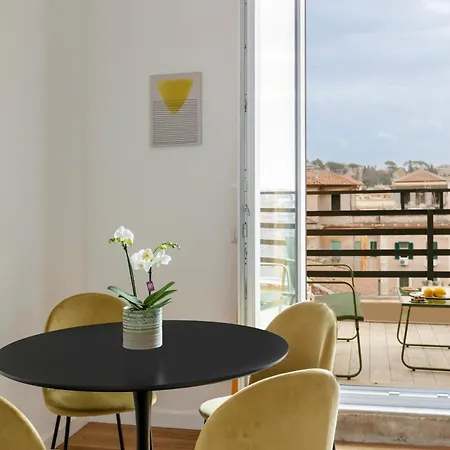 Casa Vespi By Hili * Rome